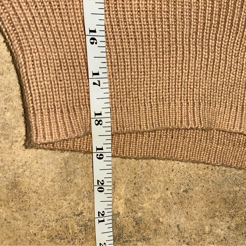 Cider sweater - tan loose knit high neck vest w/shoulder pads - Picture 10 of 10